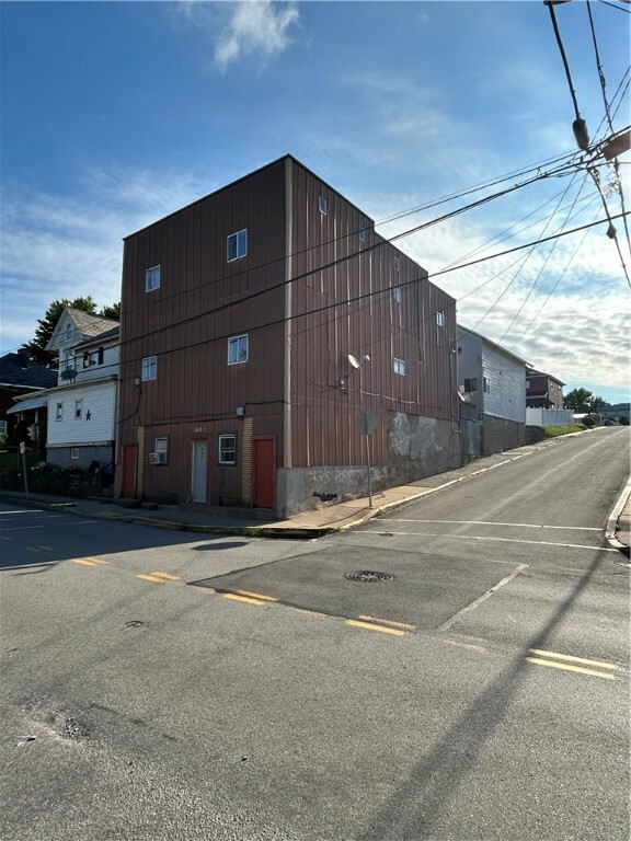 Property Photo: 105 Jones St PA 15631