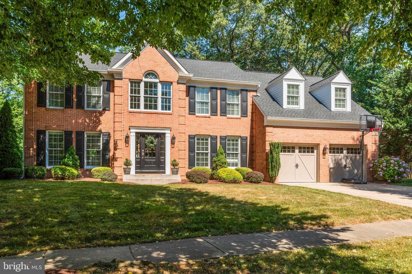 Property Photo:  8398 Scarlet Glen Court  MD 21108 