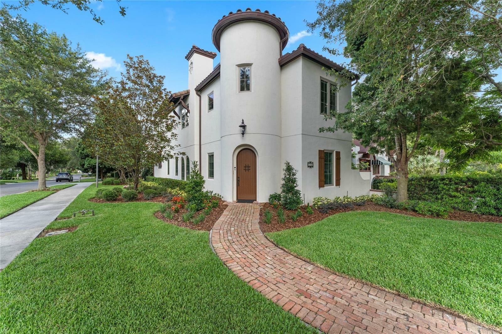 Property Photo:  1700 Lyndale Boulevard  FL 32751 