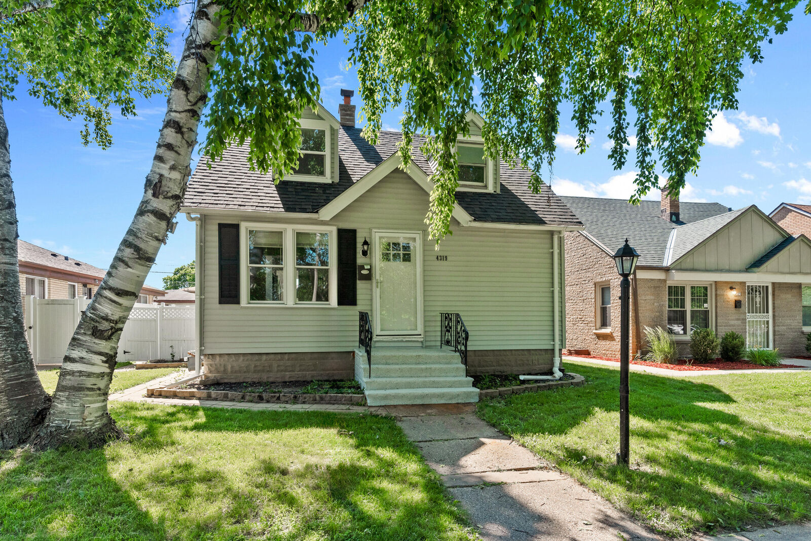 Property Photo:  4319 N 87th St  WI 53222 
