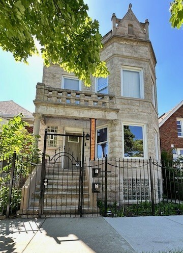 Property Photo:  1916 S Homan Avenue 2  IL 60623 