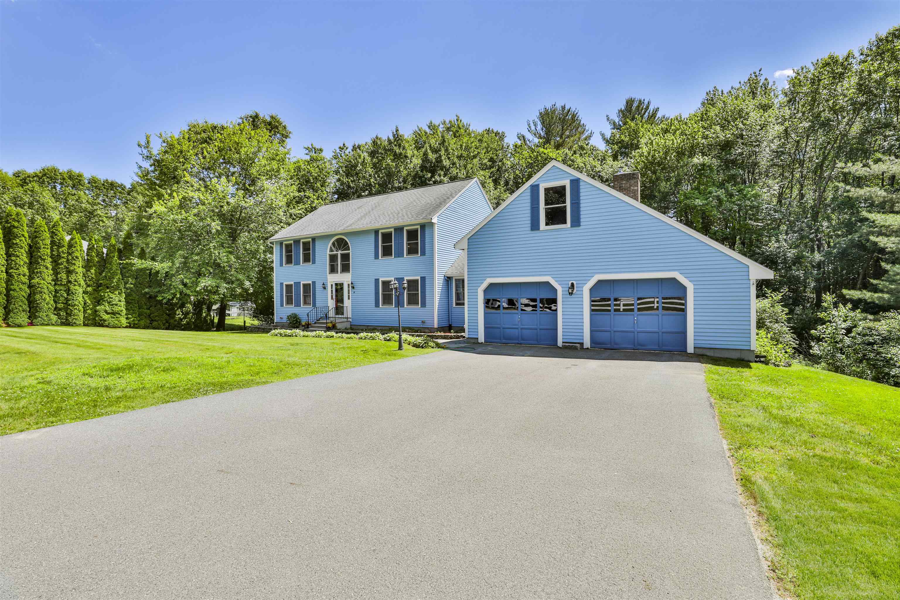 Property Photo:  14 Pinewood Road  NH 03051 