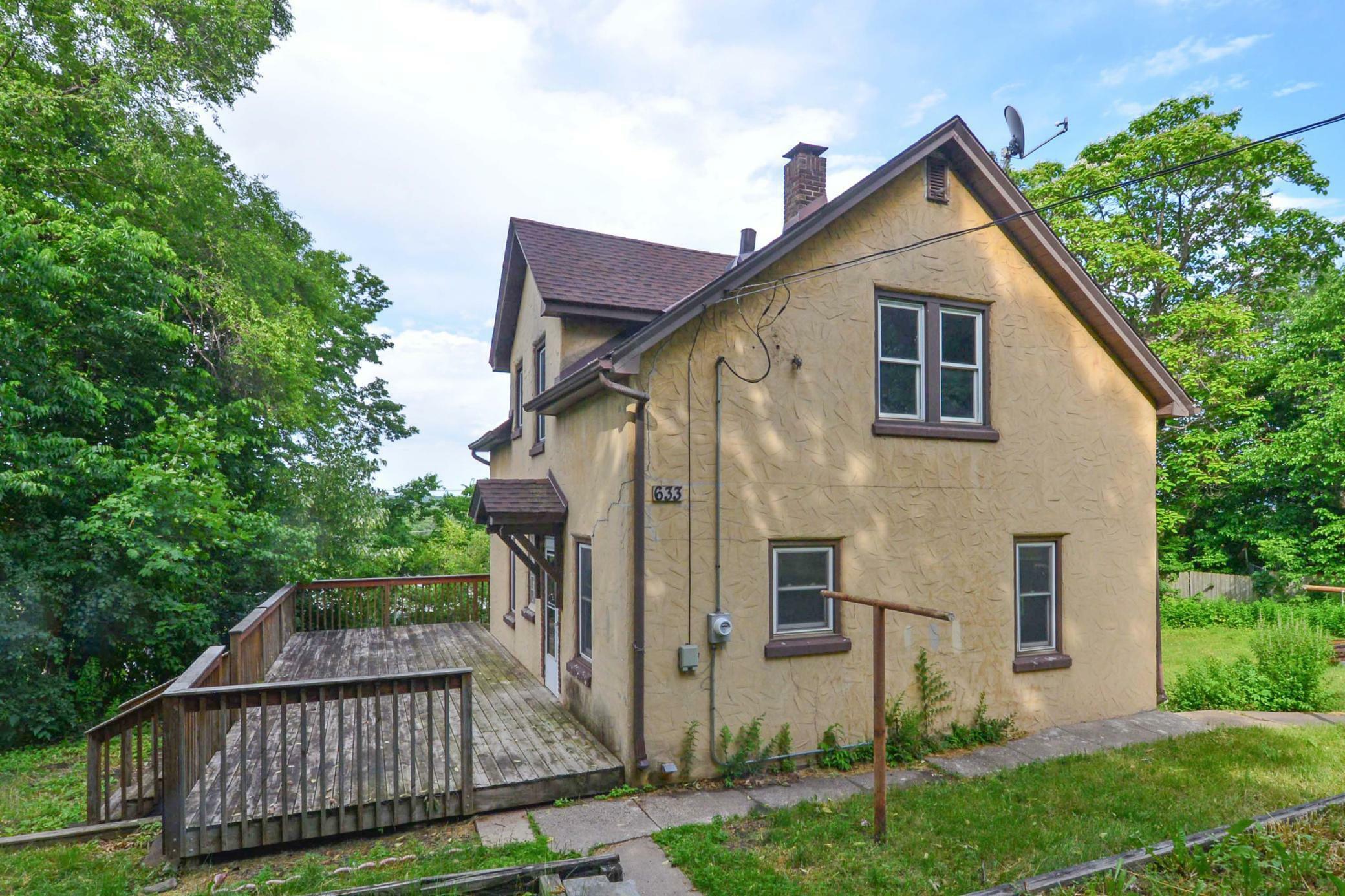 Property Photo:  633 Concord Street N  MN 55075 