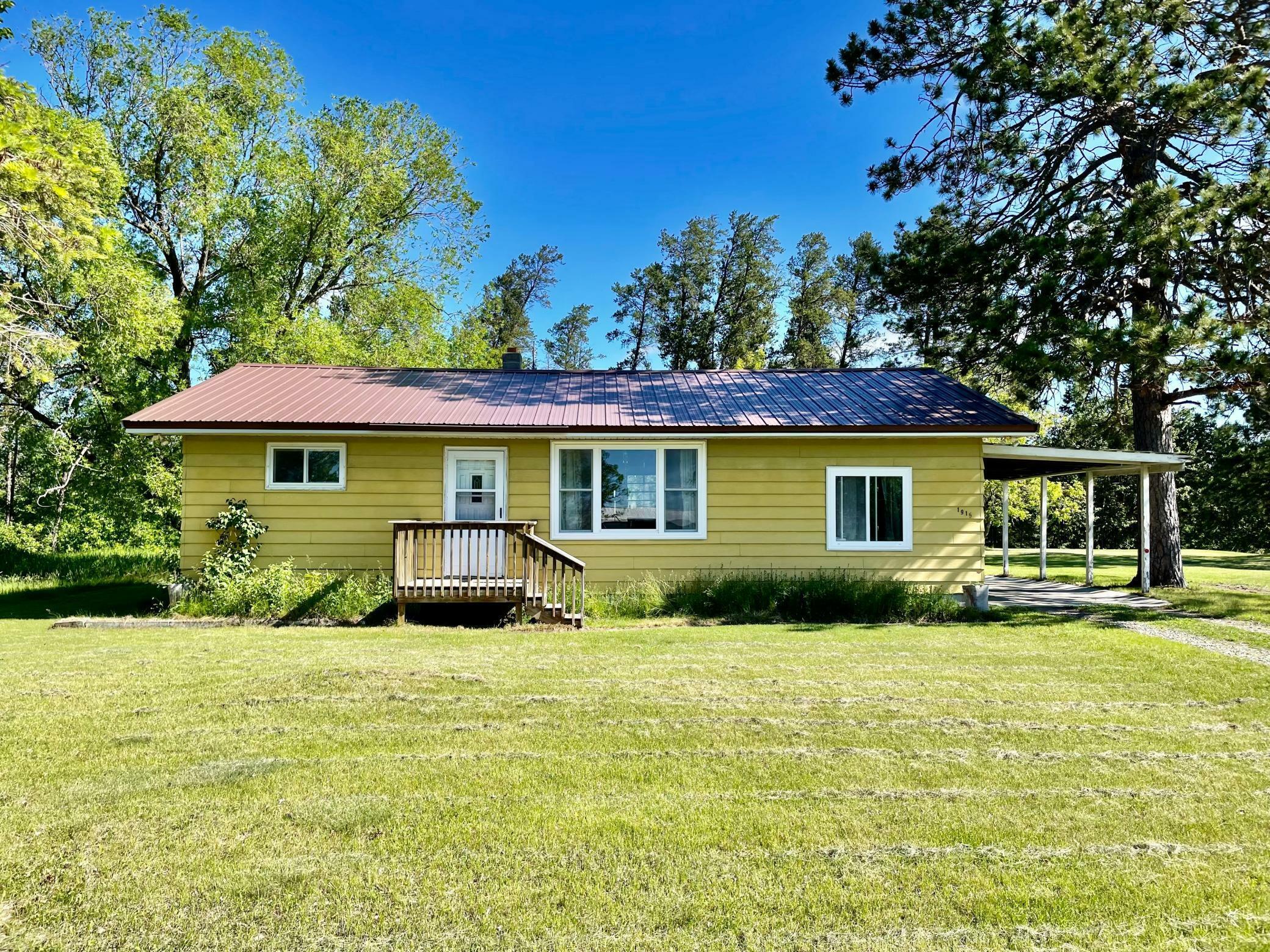 Property Photo:  1915 Gregg Court NW  MN 56601 