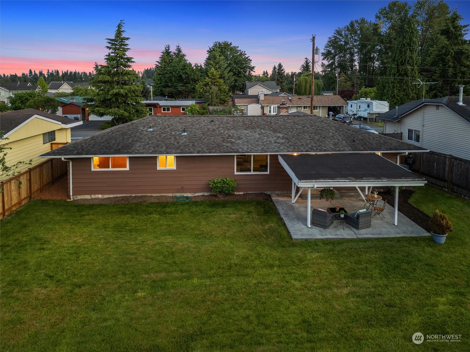 Property Photo:  3525 206th Place SW  WA 98036 