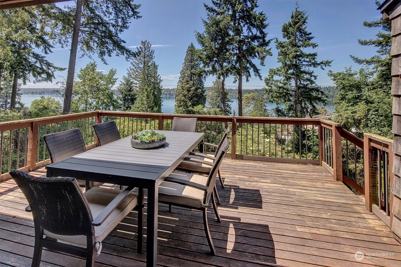 Property Photo:  7825 SE 63rd Place  WA 98040 