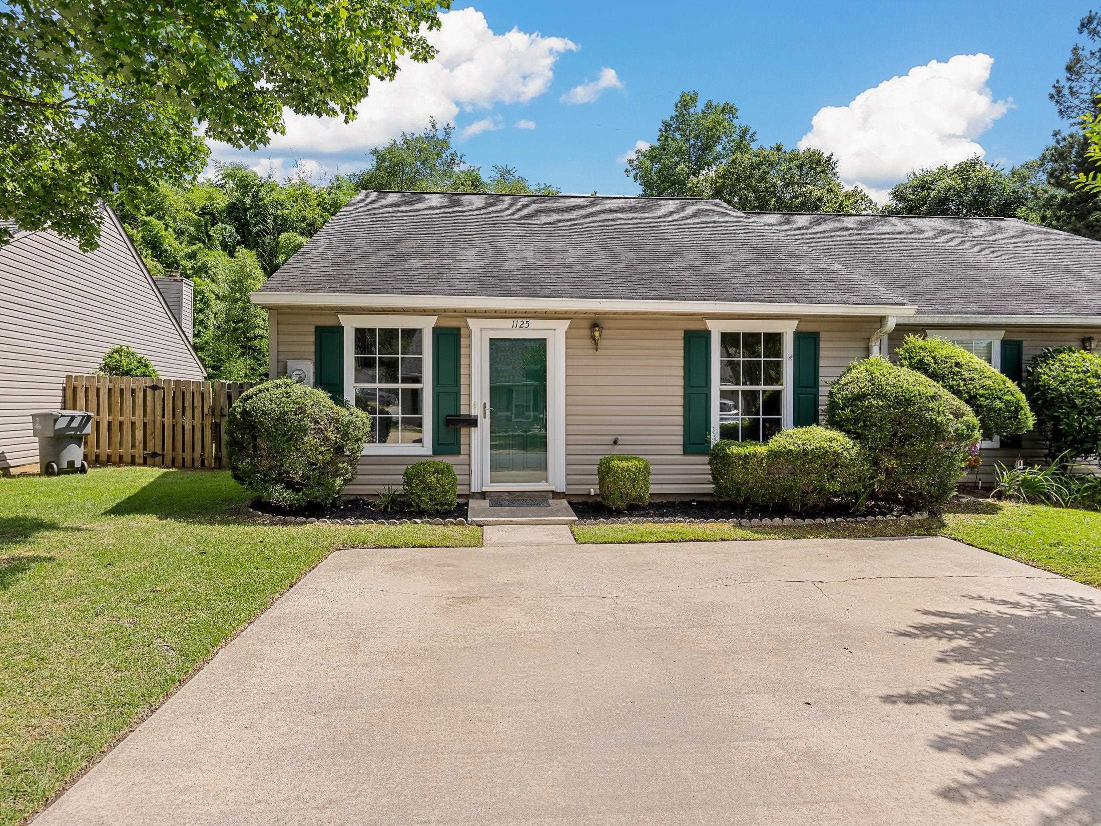 Property Photo:  1125 Webber Way  SC 29307 