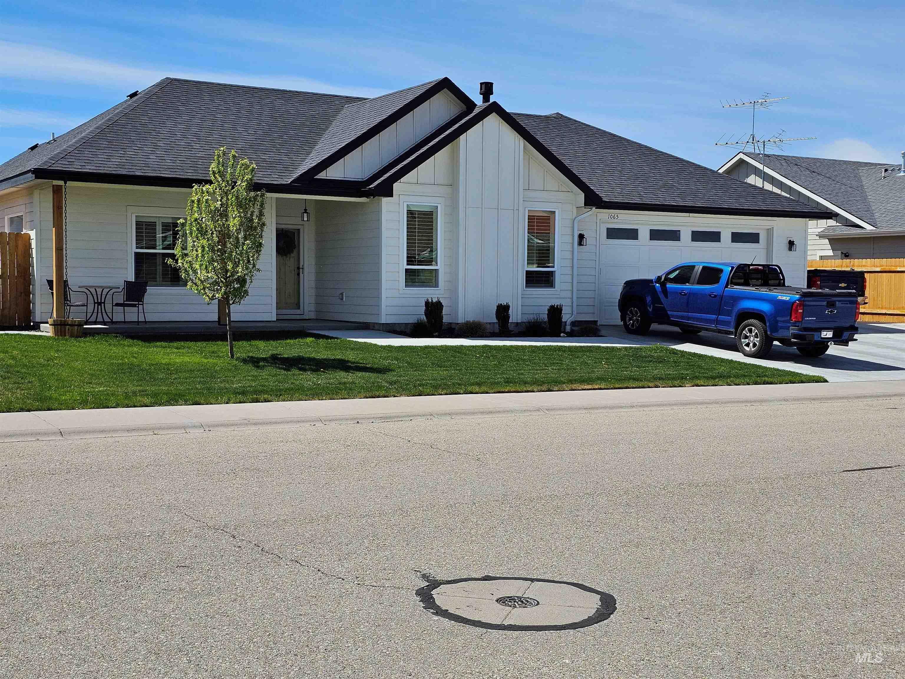 Property Photo: 1065 SW Camille Dr ID 83647