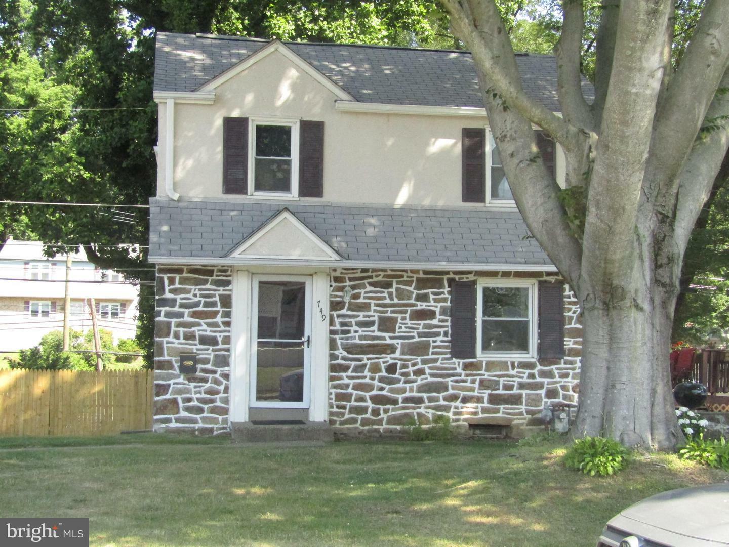 Property Photo:  749 Thorndale Road  PA 19018 