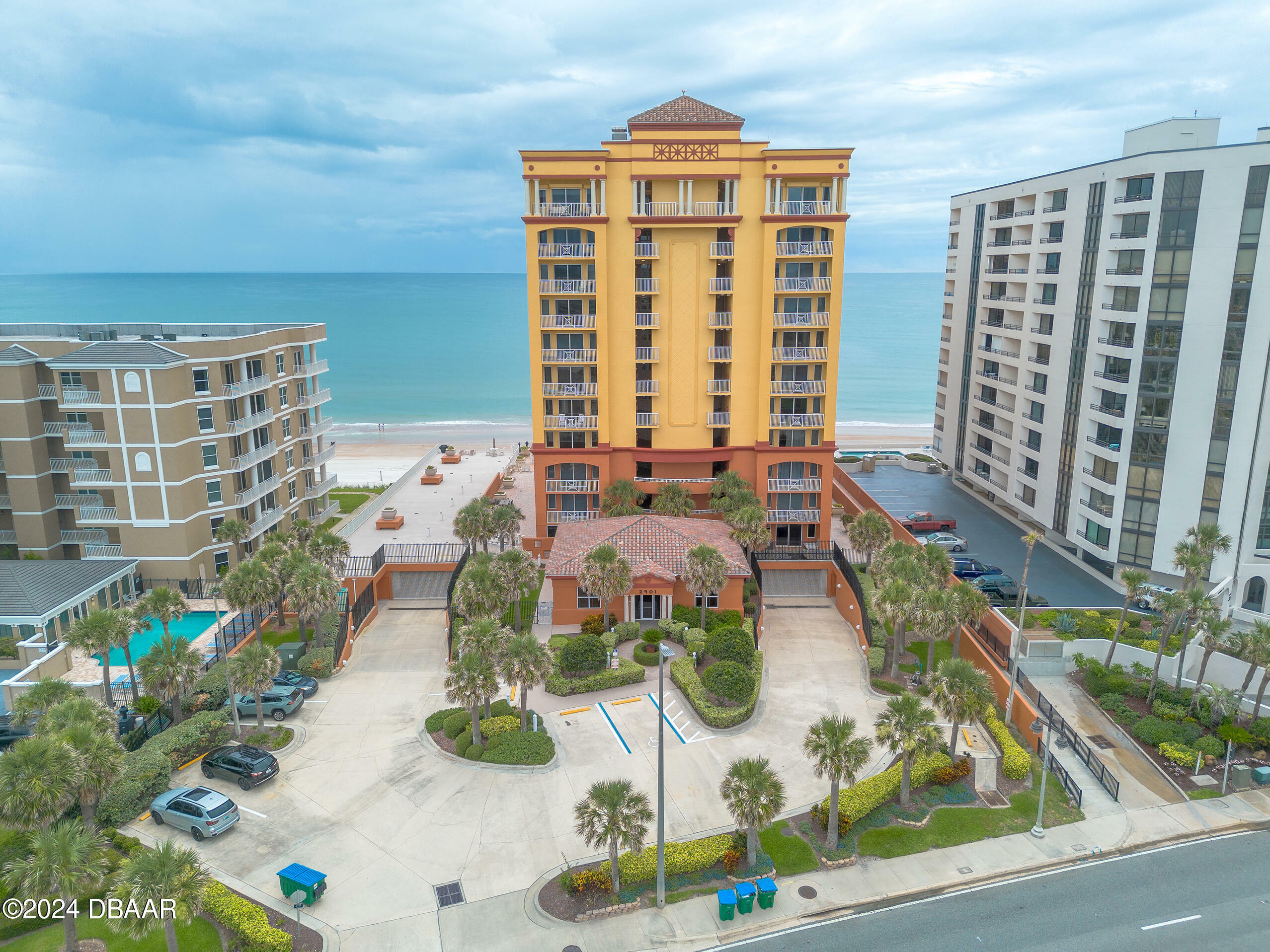 Property Photo:  2901 S Atlantic Avenue  FL 32118 