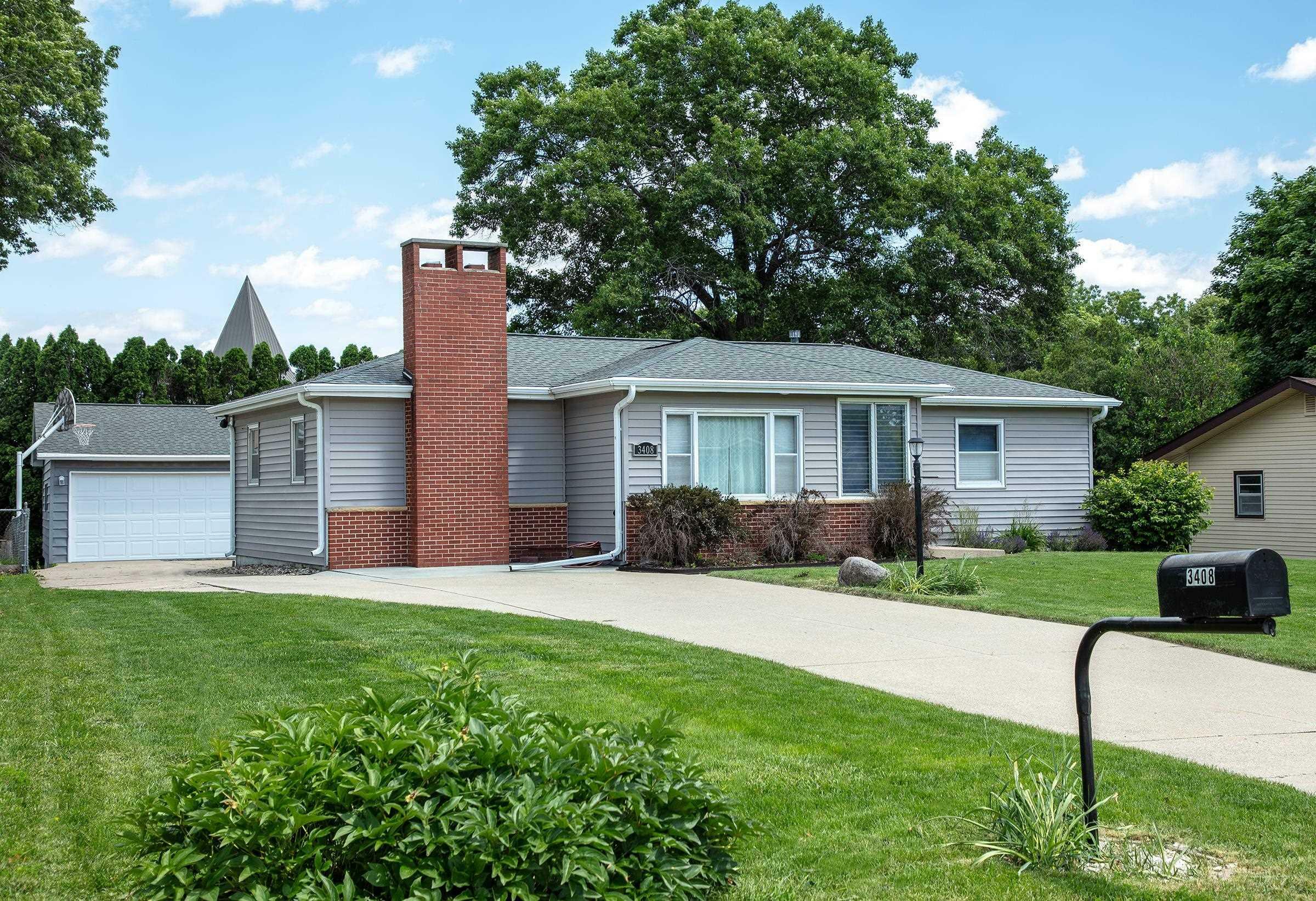 Property Photo:  3408 Veralta Drive  IA 50613 