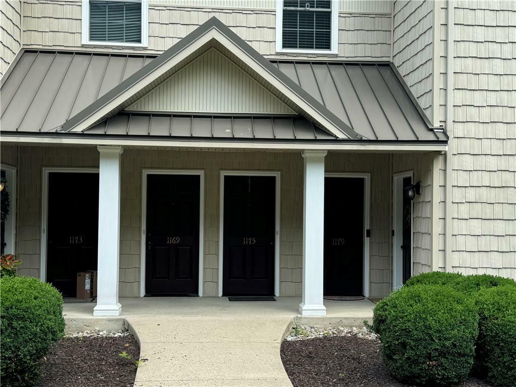 Property Photo:  1169 Meadow Lark Way  PA 18015 