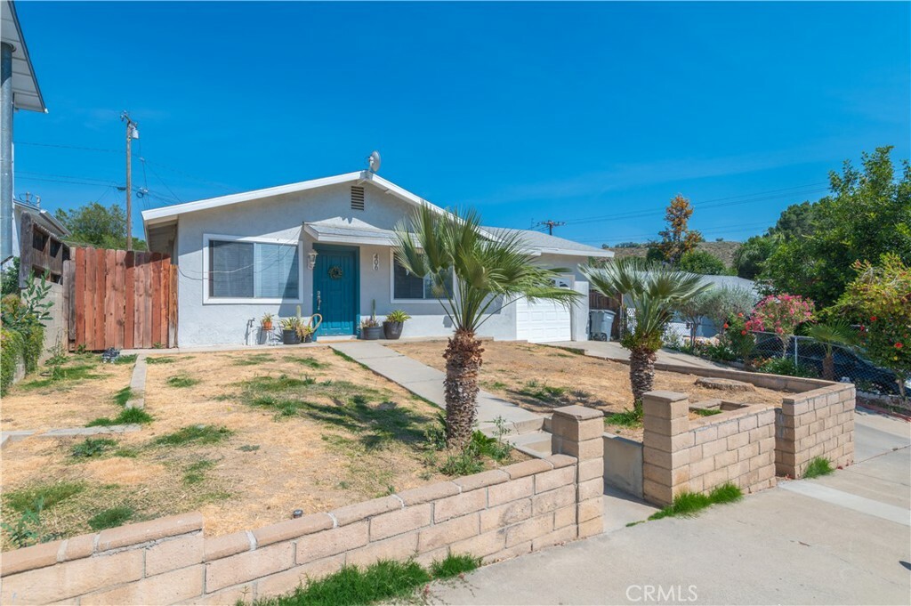 Property Photo:  406 Granite Street  CA 92530 