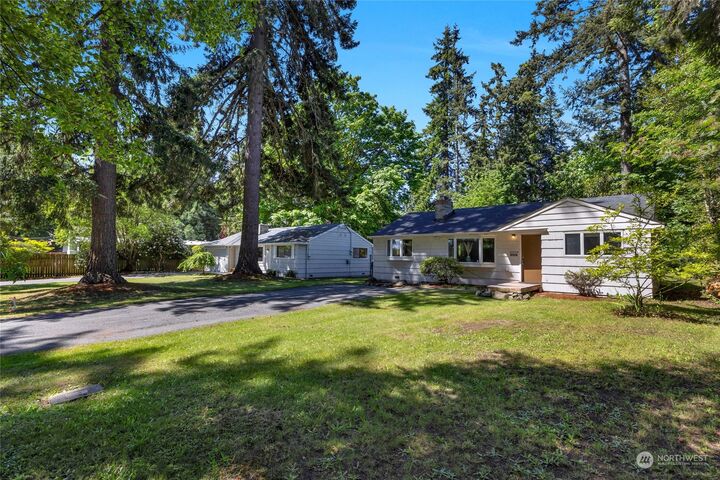 Home for sale in Edmonds 22228 80th Avenue W, Edmonds, WA 98026