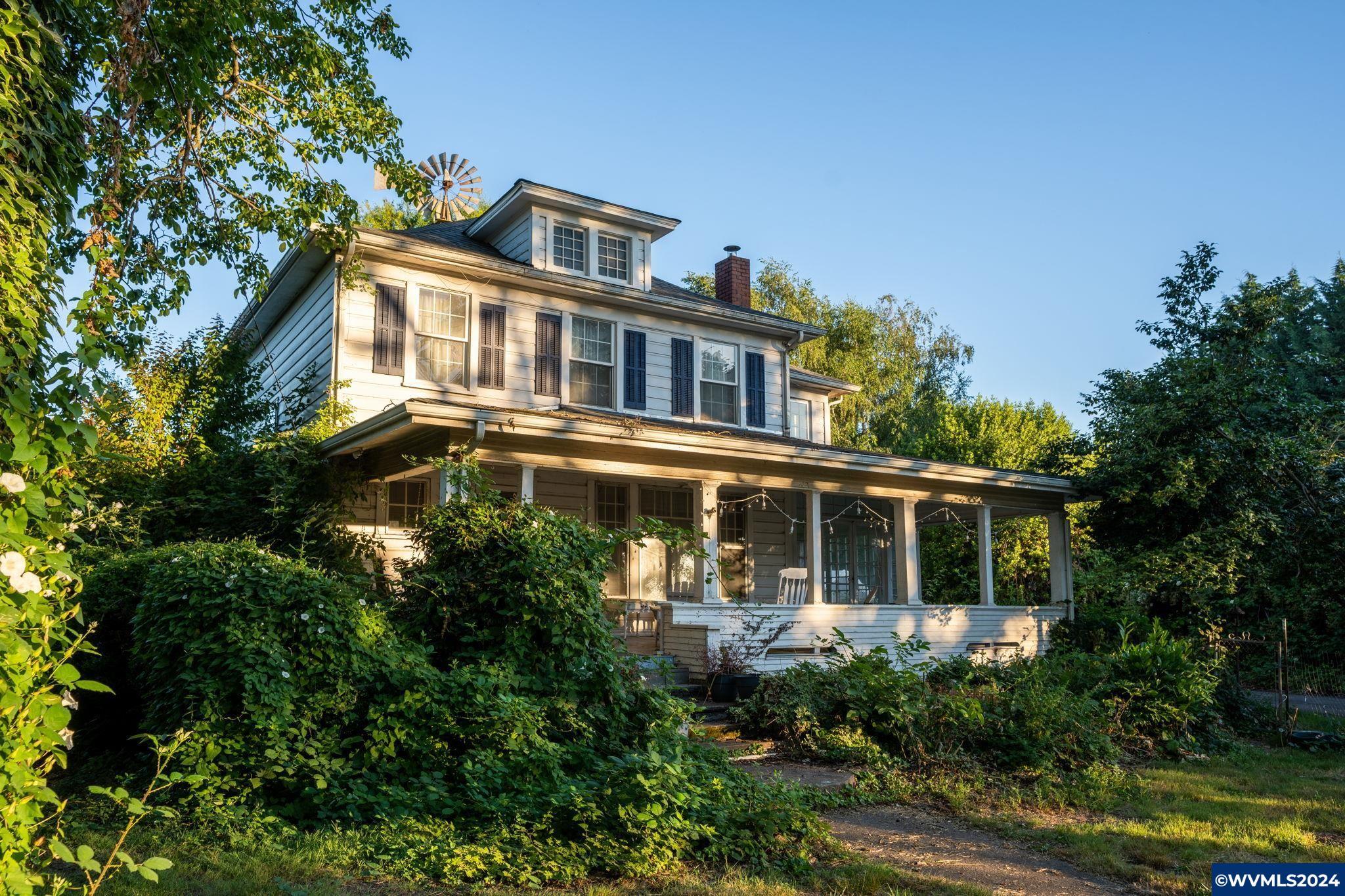 Property Photo: 8955 River Rd NE OR 97303