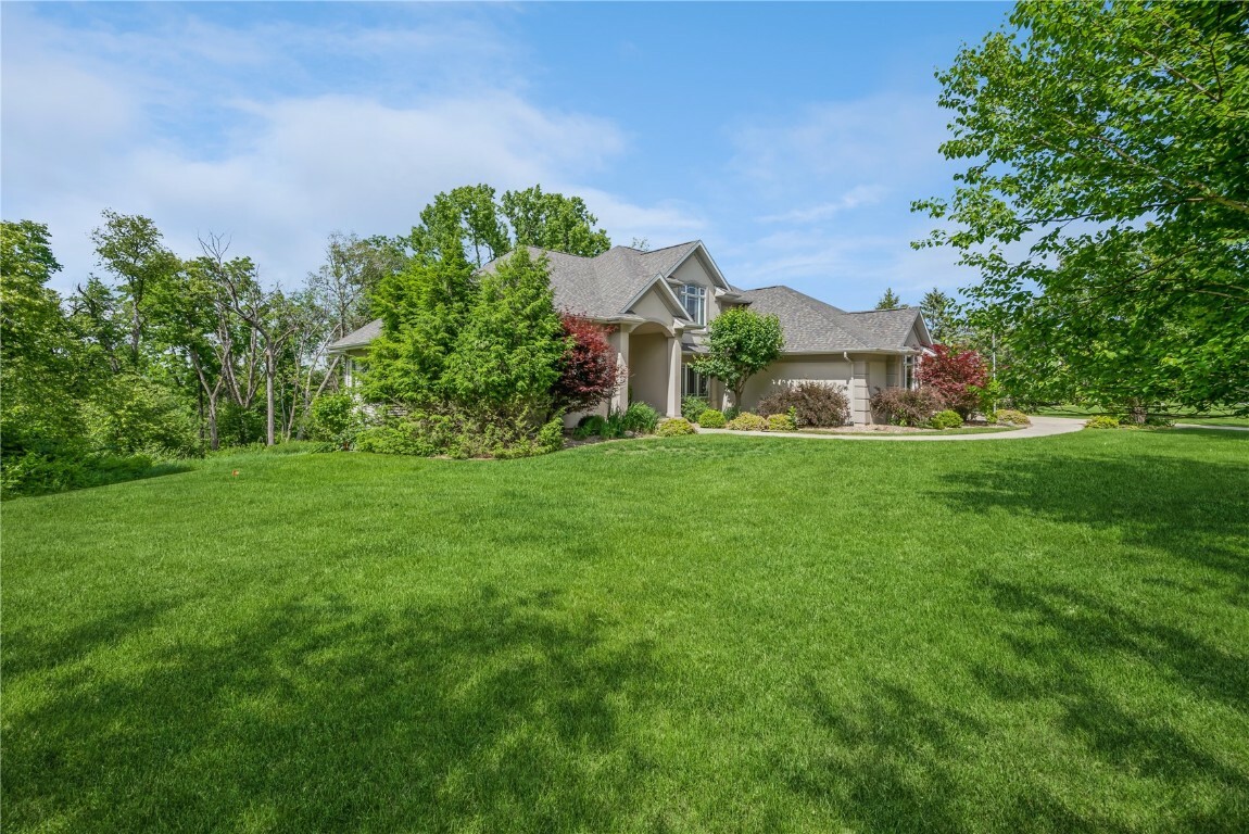 Property Photo:  3140 Diamond Drive  IA 52403 