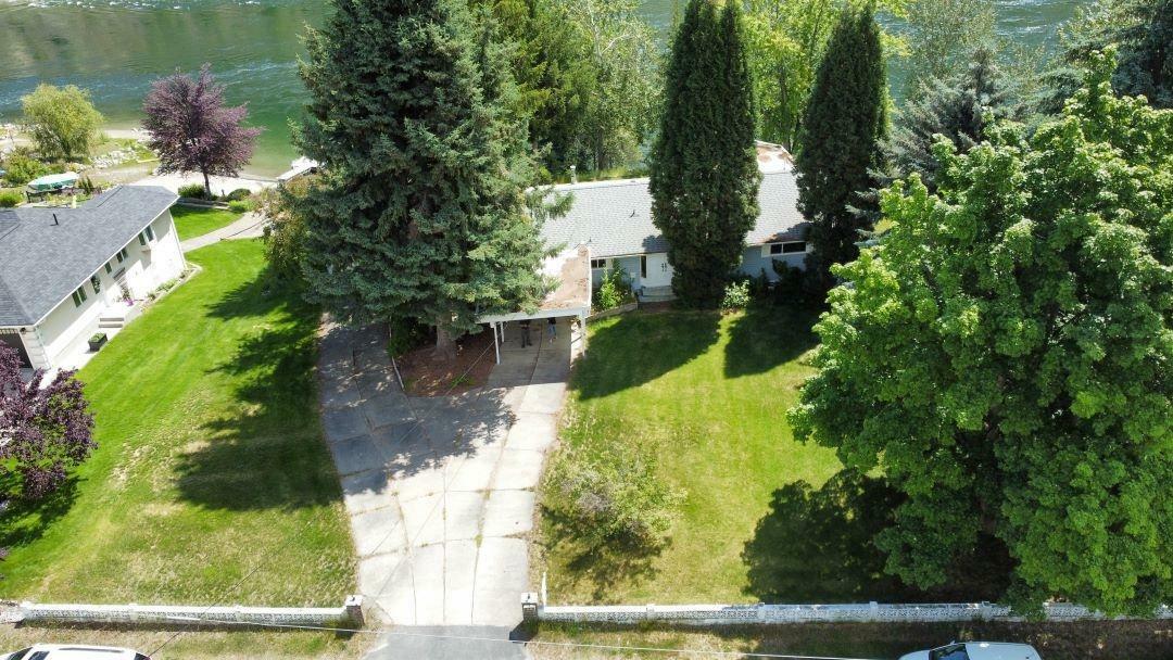 Property Photo:  517 3rd Avenue  BC V1R 2Y8 