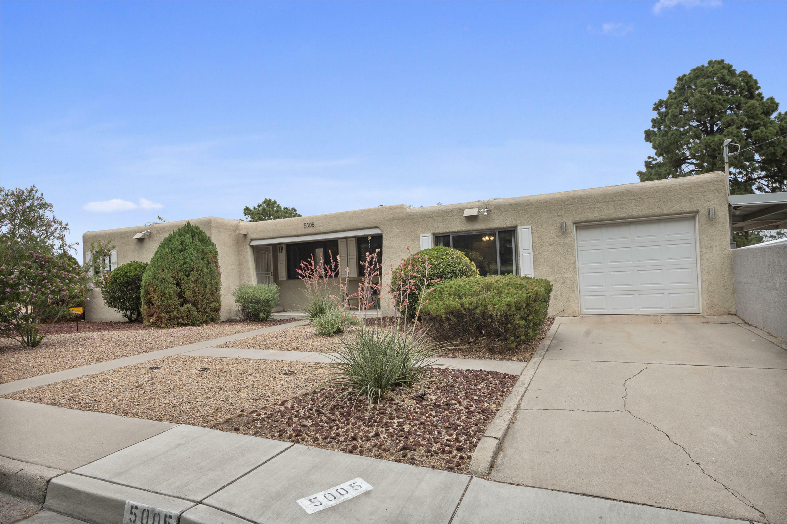 Property Photo:  5005 Anderson Avenue SE  NM 87108 