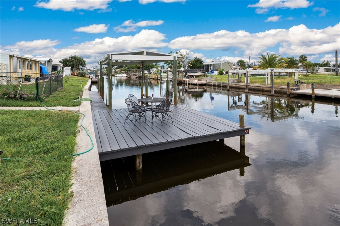 Property Photo:  4998 Sandpiper Drive  FL 33956 