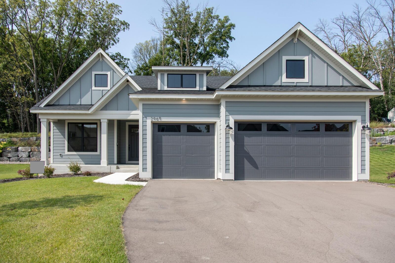 Property Photo: 2969 Westwind Court MN 55109