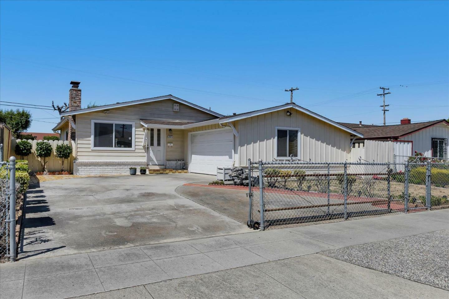 Property Photo:  2025 Mondigo Avenue  CA 95122 