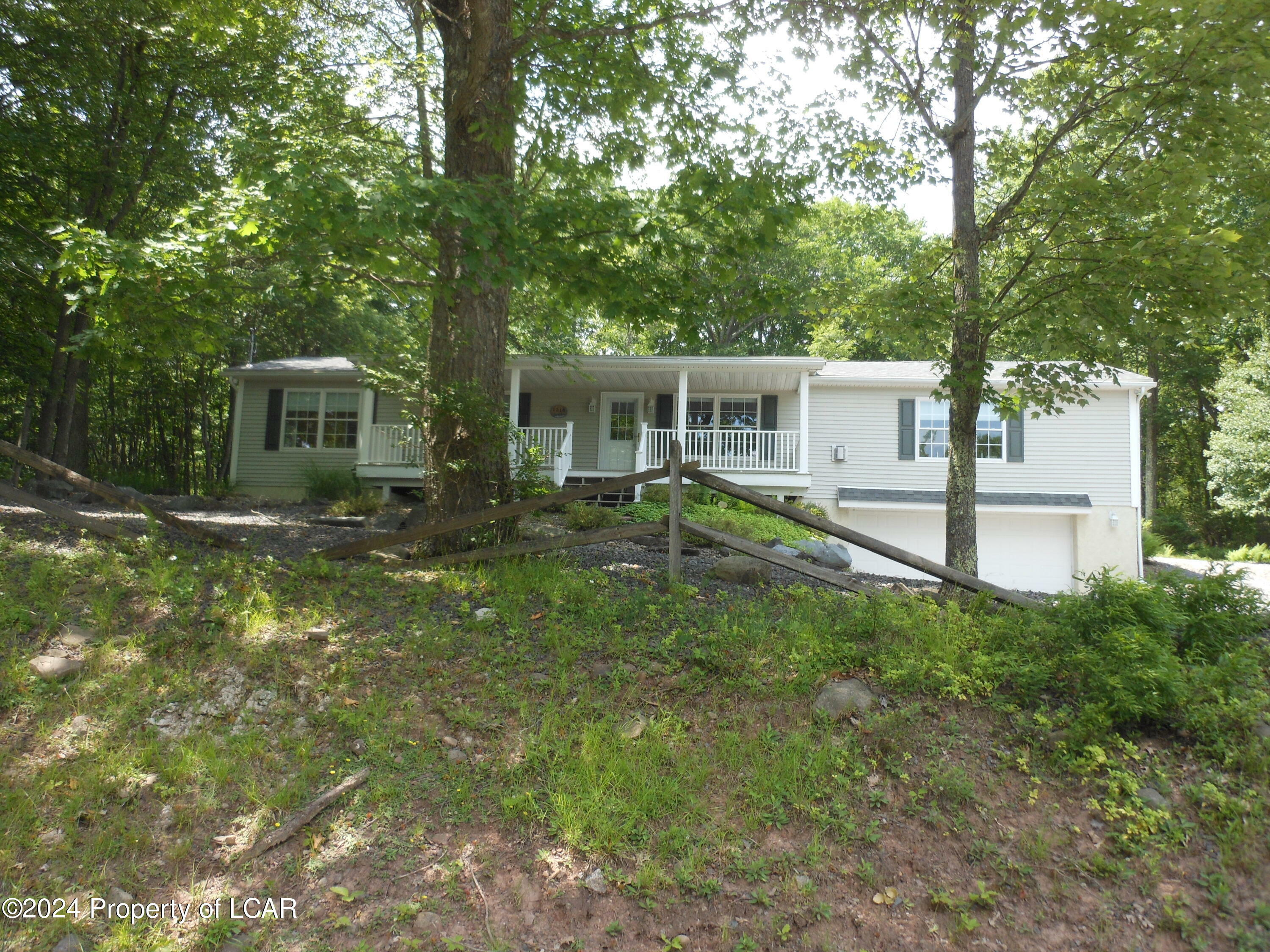 Property Photo:  1318 West Mountain Lake Drive  PA 18702 