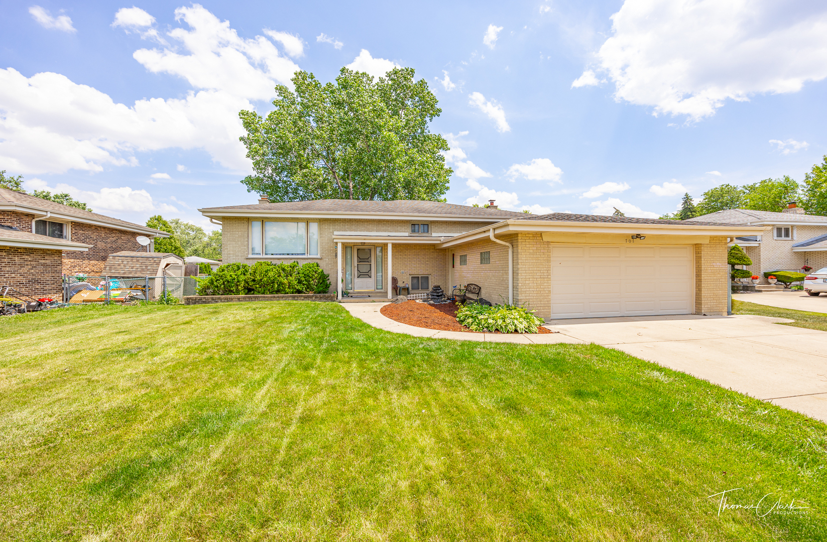 Property Photo:  707 N Du Page Avenue  IL 60101 