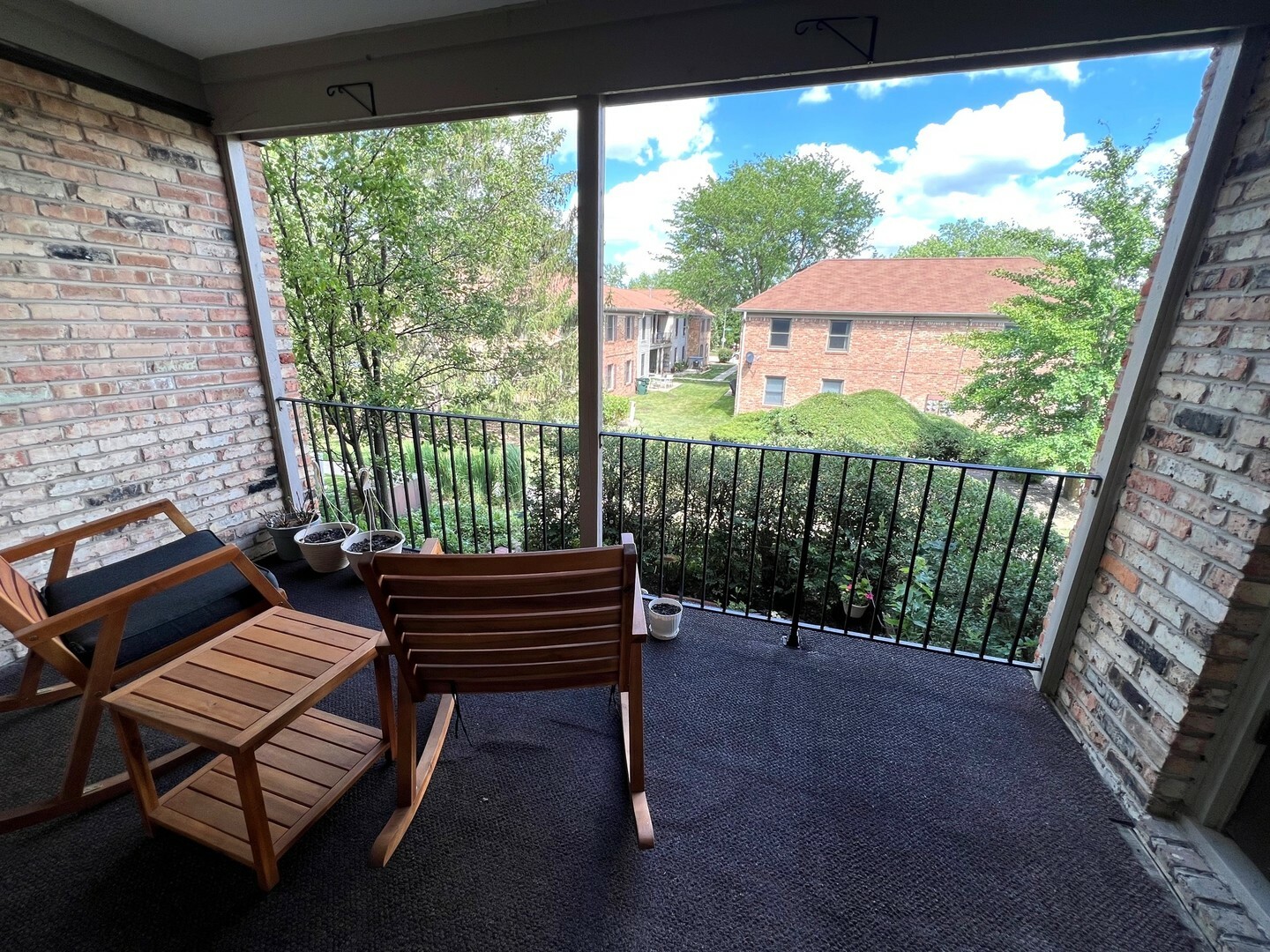 Property Photo:  1750 Fayette Walk F  IL 60169 