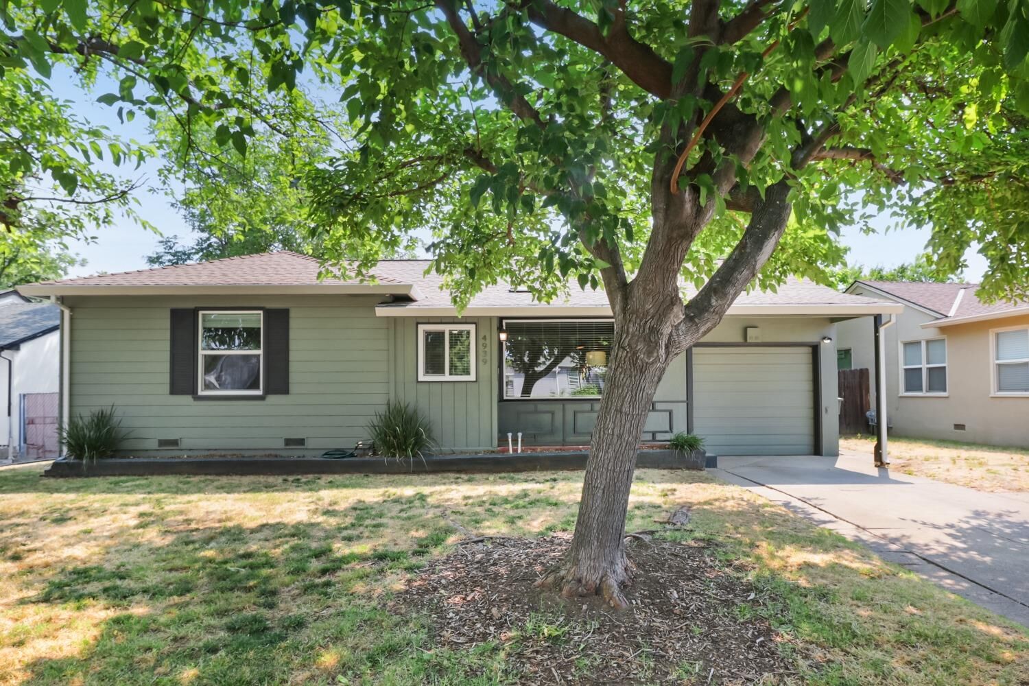 Property Photo: 4939 48th Street CA 95820