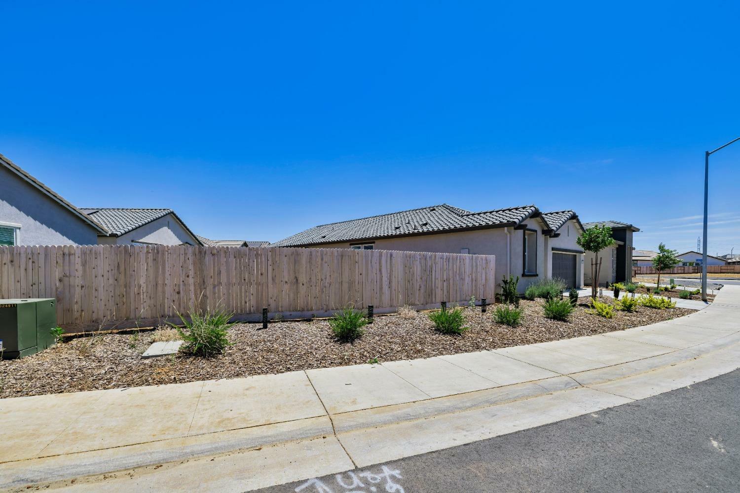 Property Photo:  4164 Arjuna Way  CA 95742 