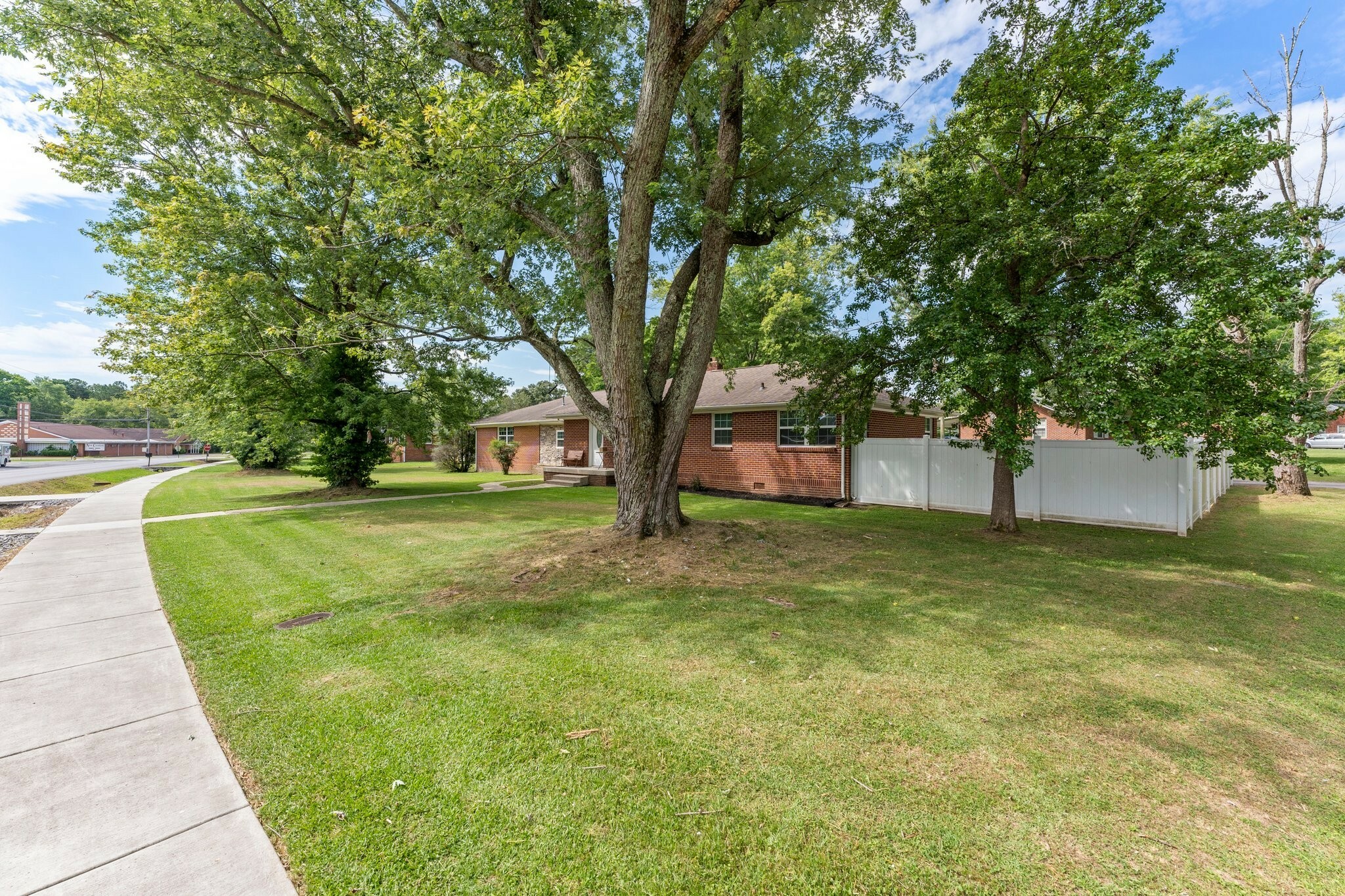 Property Photo:  405 Stone Blvd  TN 37388 