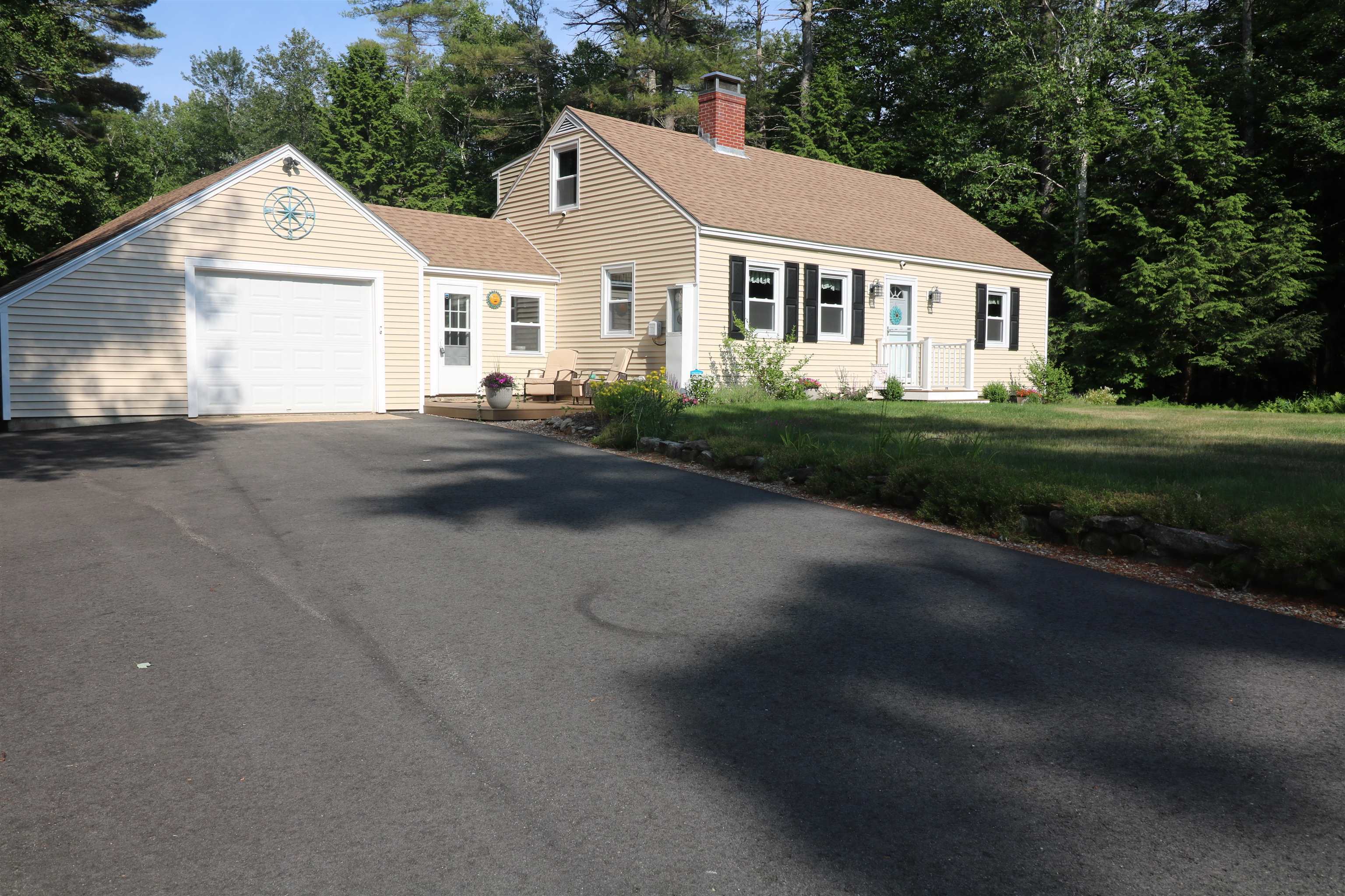 Property Photo: 214 Crestview Drive NH 03452