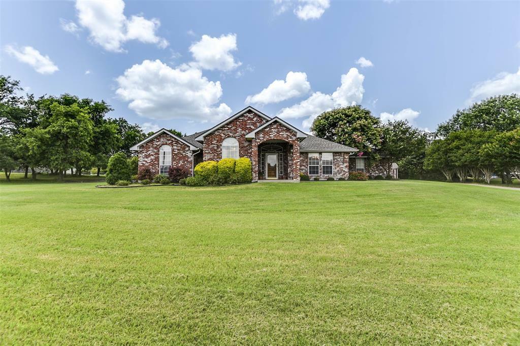 Property Photo:  148 Keowee Circle  TX 75165 