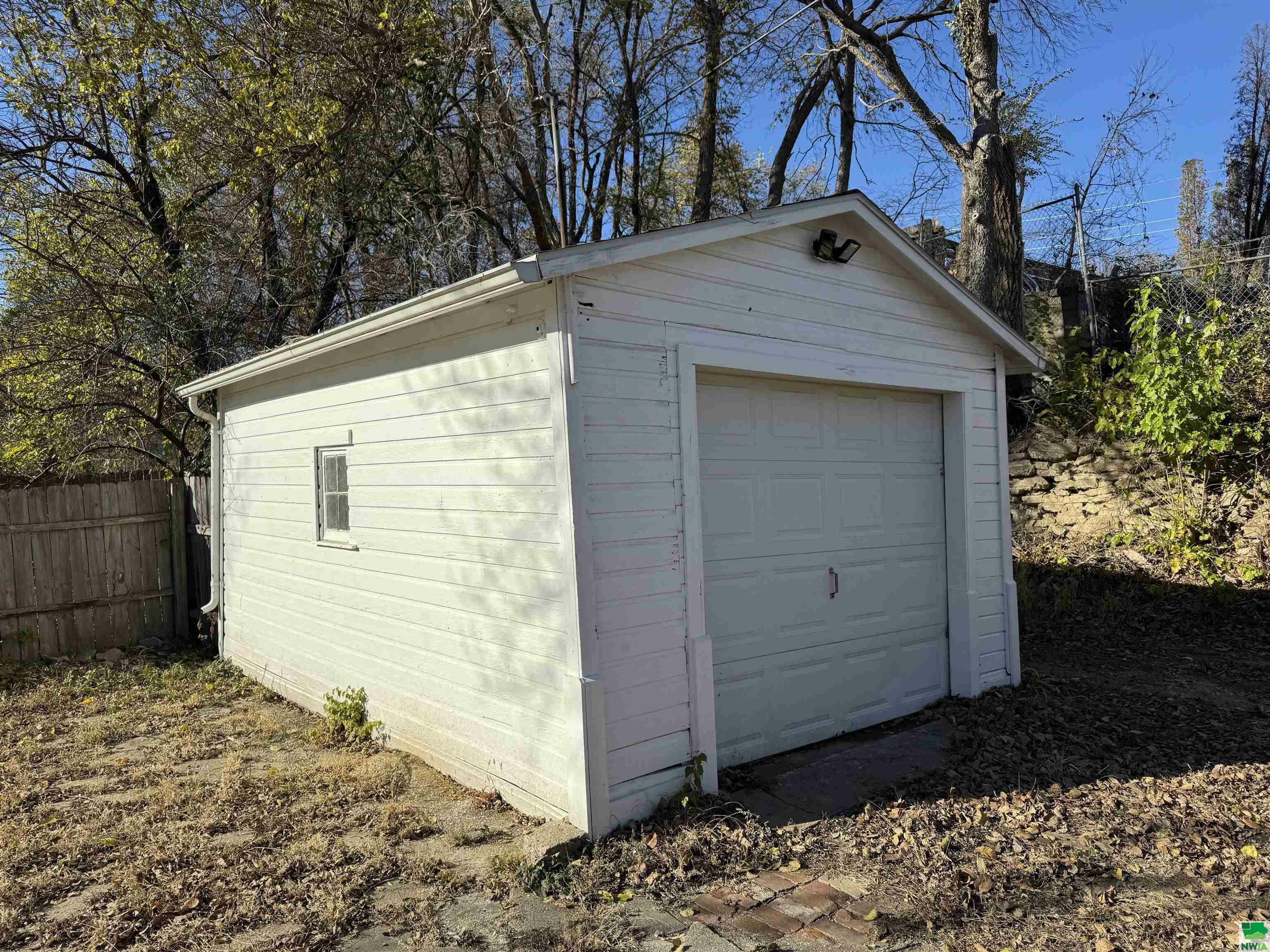 Property Photo:  1911 Villa Ave  IA 51103 