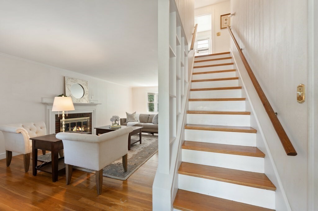 Property Photo:  10 Oak Street  MA 01760 