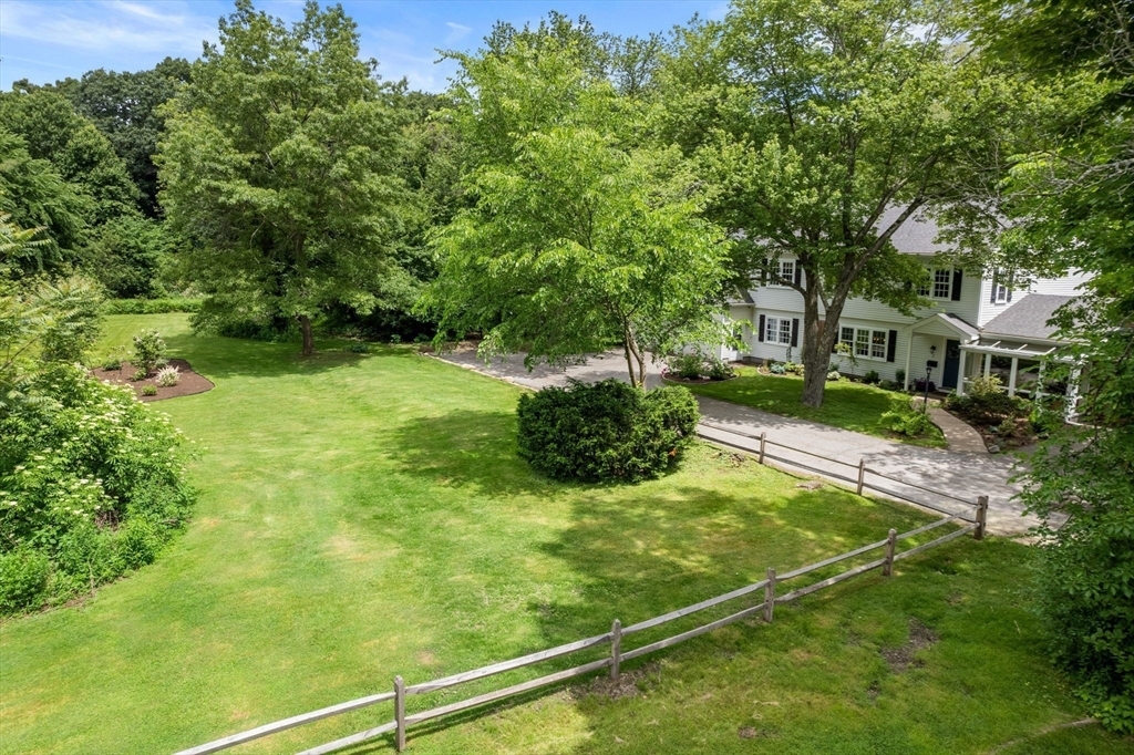 Property Photo:  2 Meadow Ln  MA 01880 