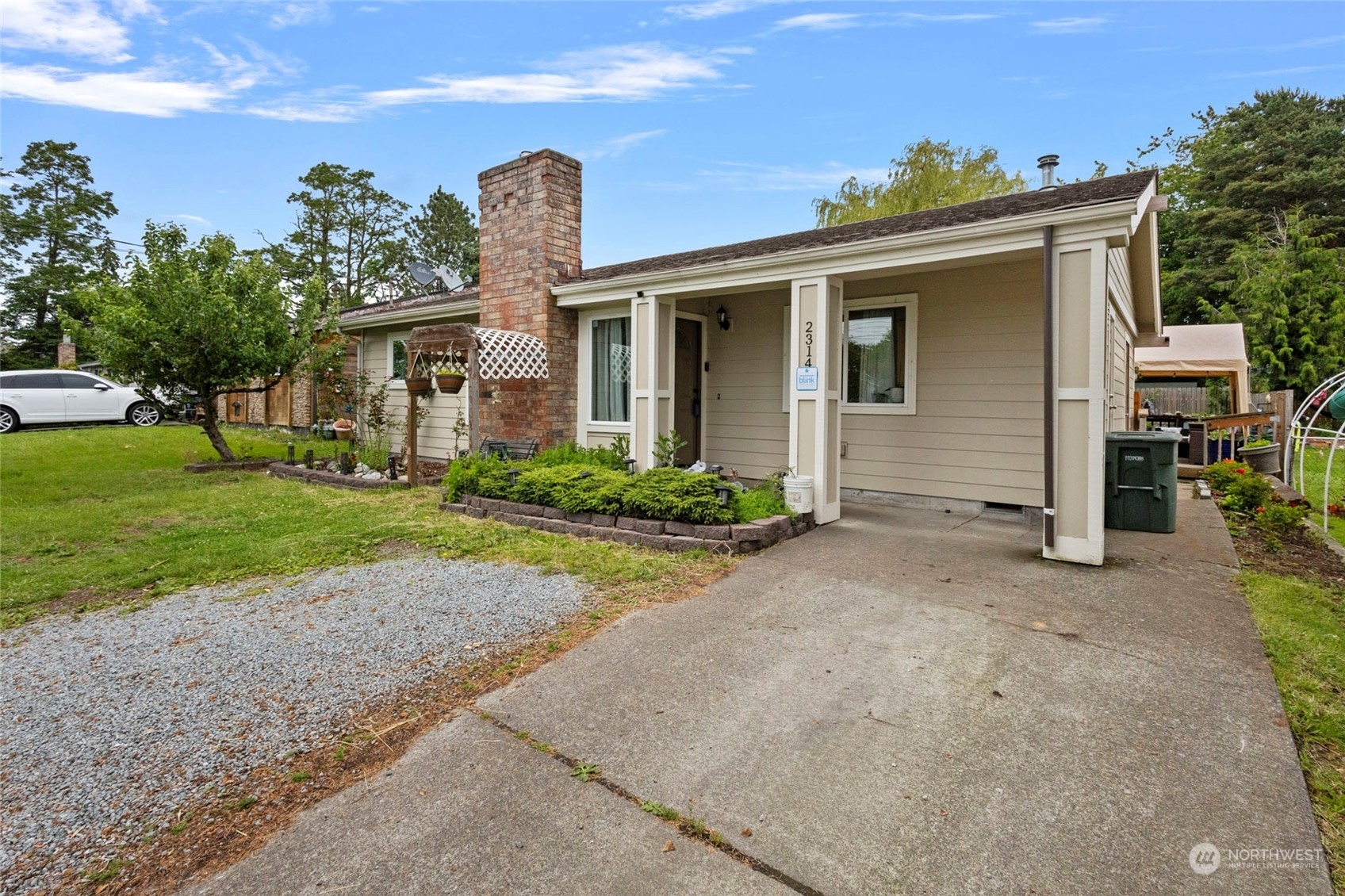 Property Photo:  2314 Woburn Street  WA 98229 