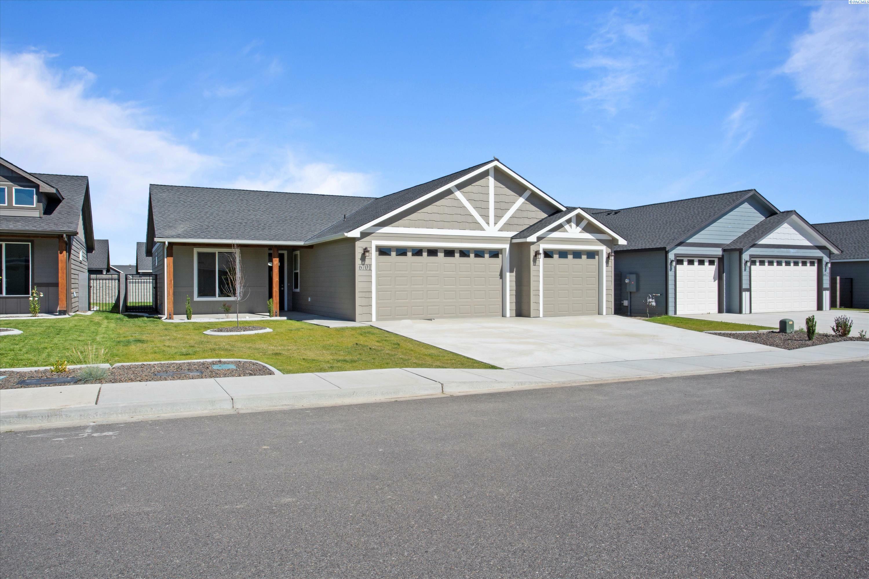 Property Photo:  6701 Sockeye Lane  WA 99301 