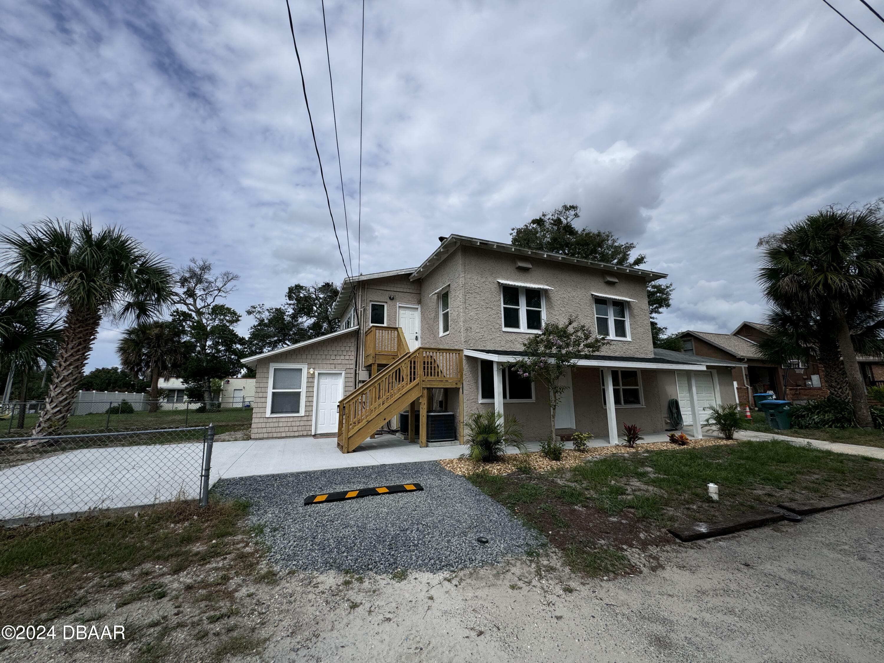 Property Photo:  1302 Holly Avenue  FL 32117 