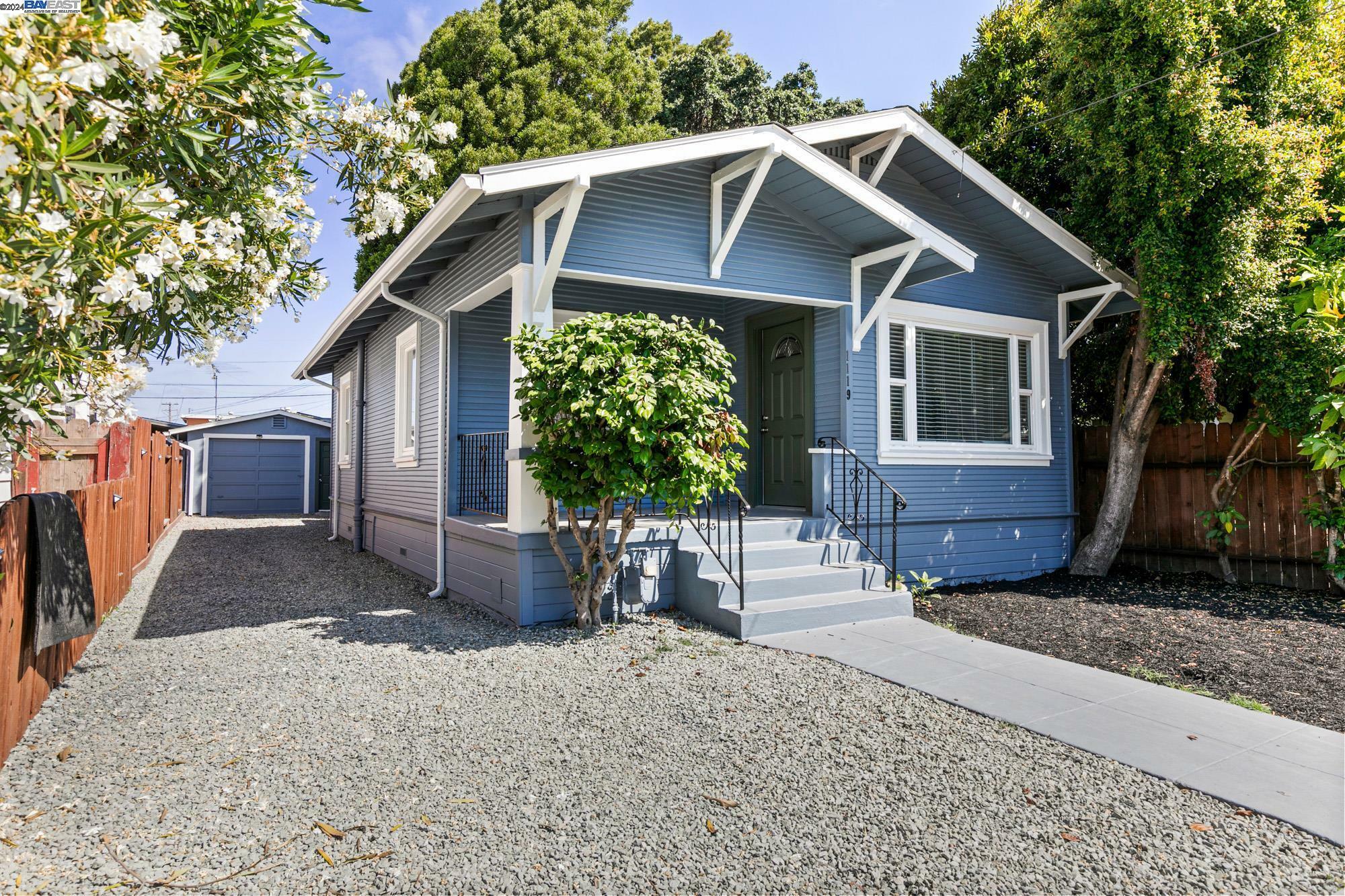 Property Photo:  1119 Seminary Ave  CA 94621 