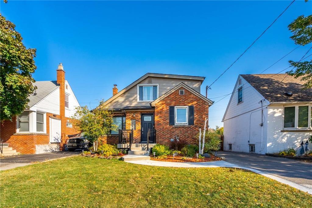 Property Photo: 55 Ipswich Road Lower ON L8K 3G1