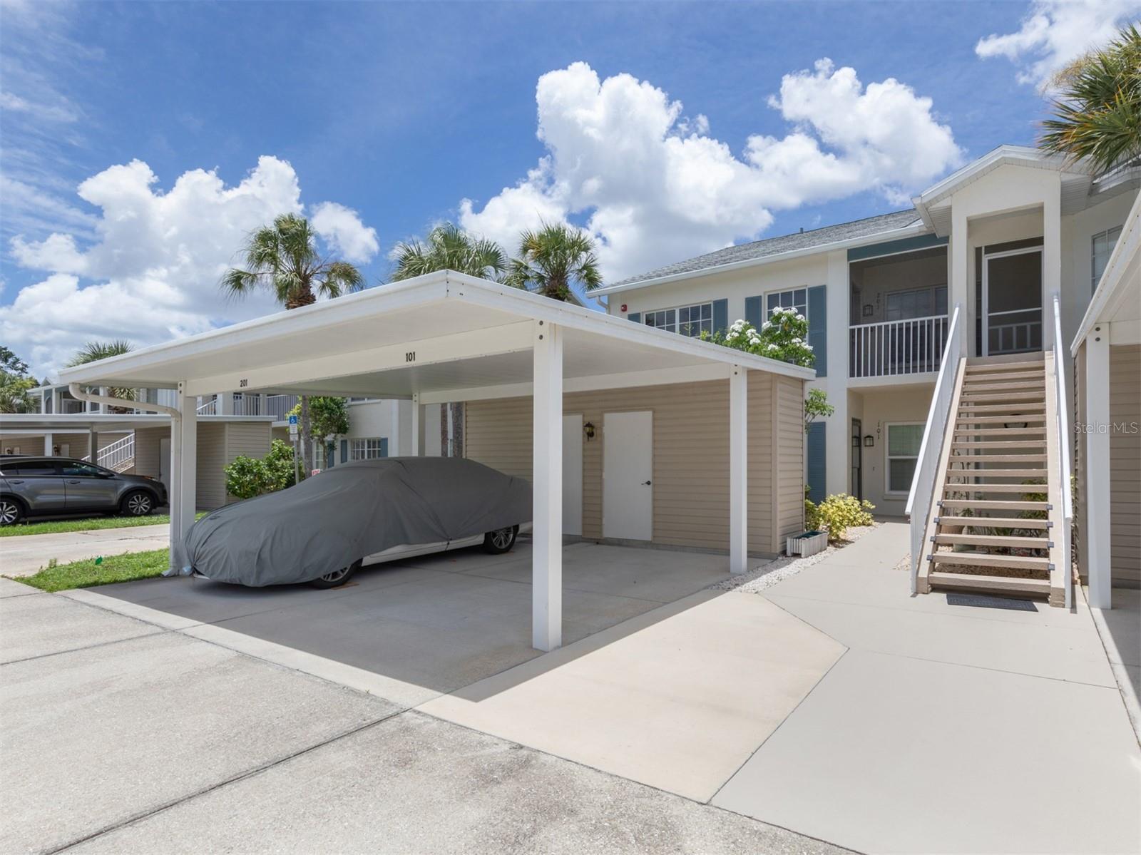 Property Photo: 308 Lynbrook Circle 101 FL 34292