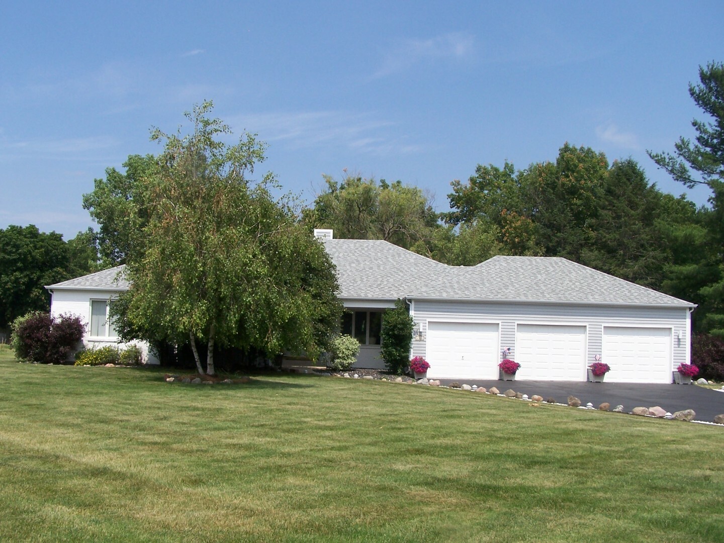 Property Photo:  6522 Sycamore Court  IL 60050 