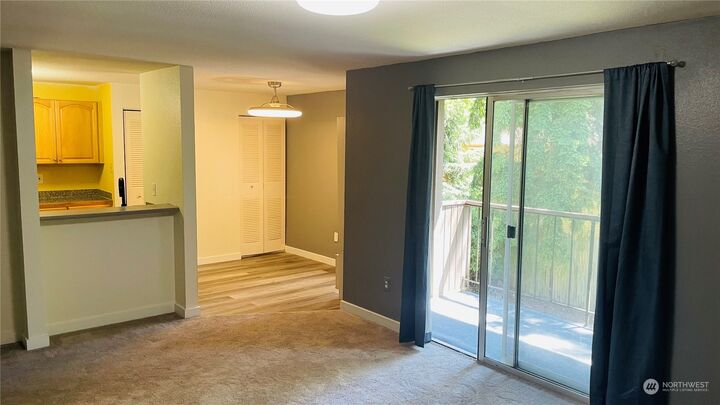 Property Photo:  32142 46th Place SW M-12  WA 98023 