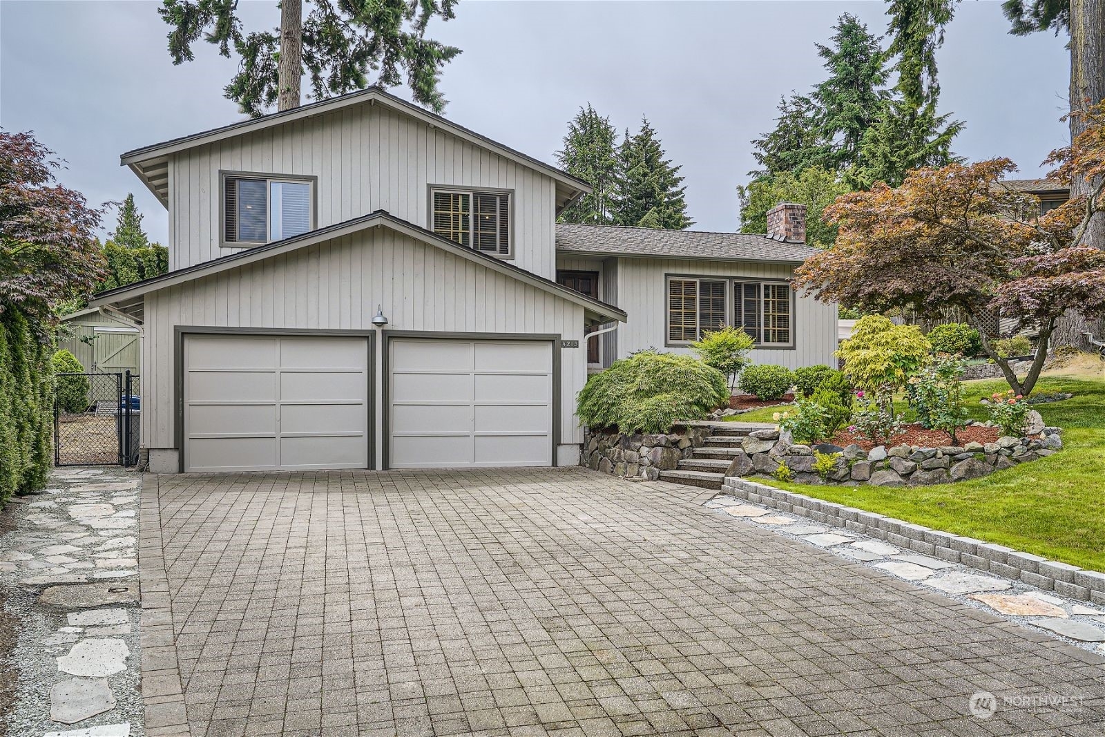 Property Photo:  4213 S 246th Court  WA 98032 