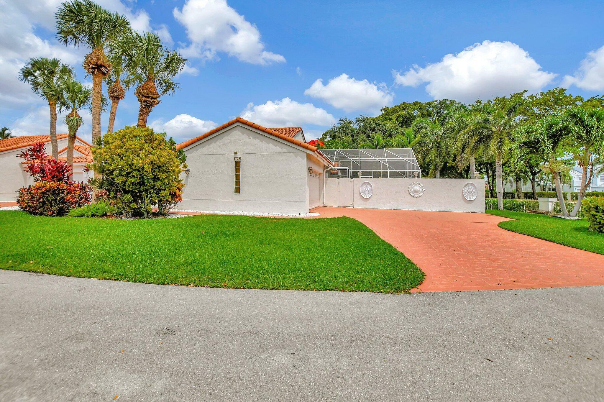 Property Photo:  17599 Candlewood Terrace  FL 33487 