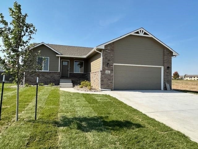 Property Photo:  2701 N Mainsgate  Dr  KS 67010 