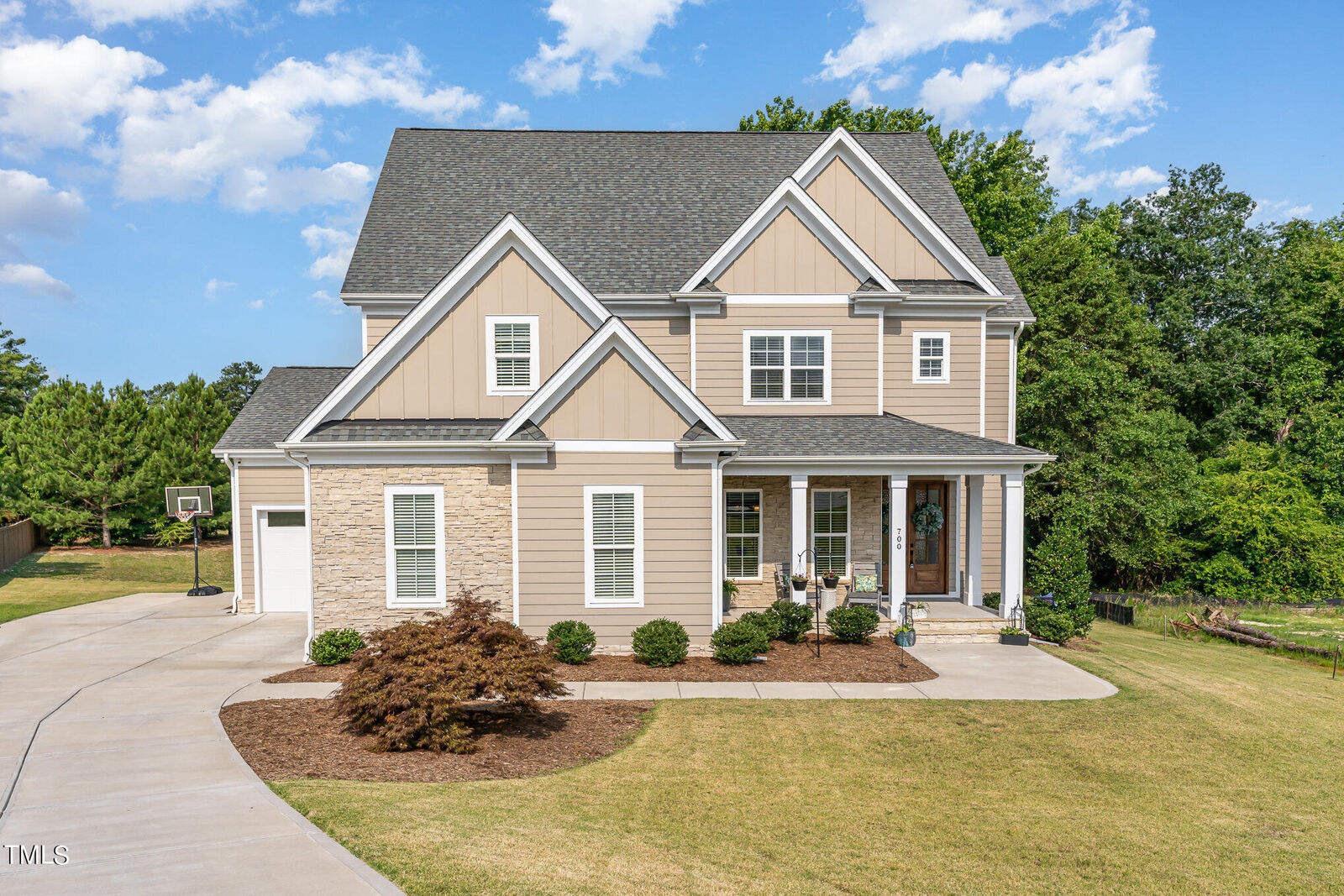 Property Photo: 700 Wilshire View Court NC 27540