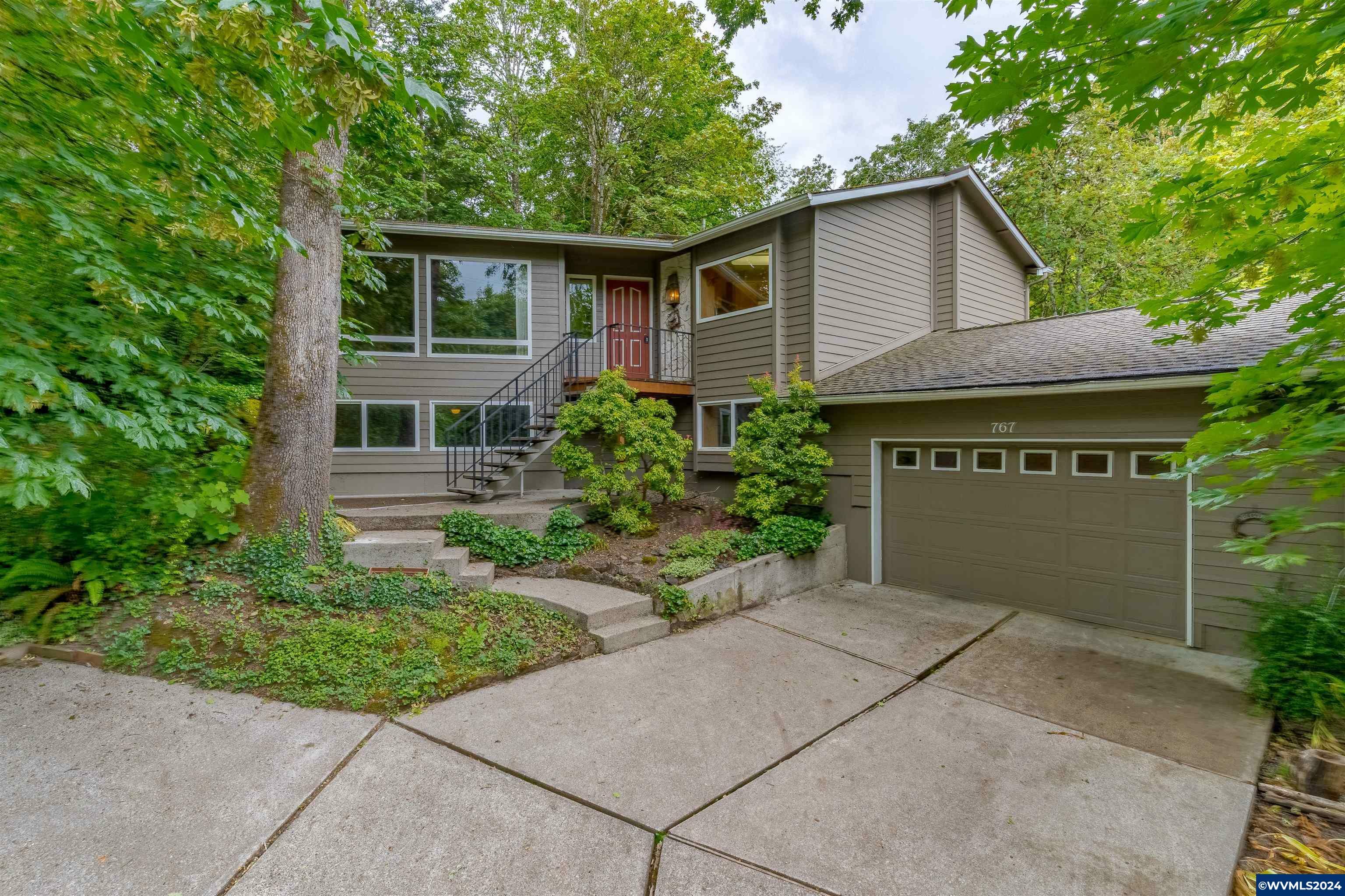 Property Photo:  767  Cascade Dr NW  OR 97304 