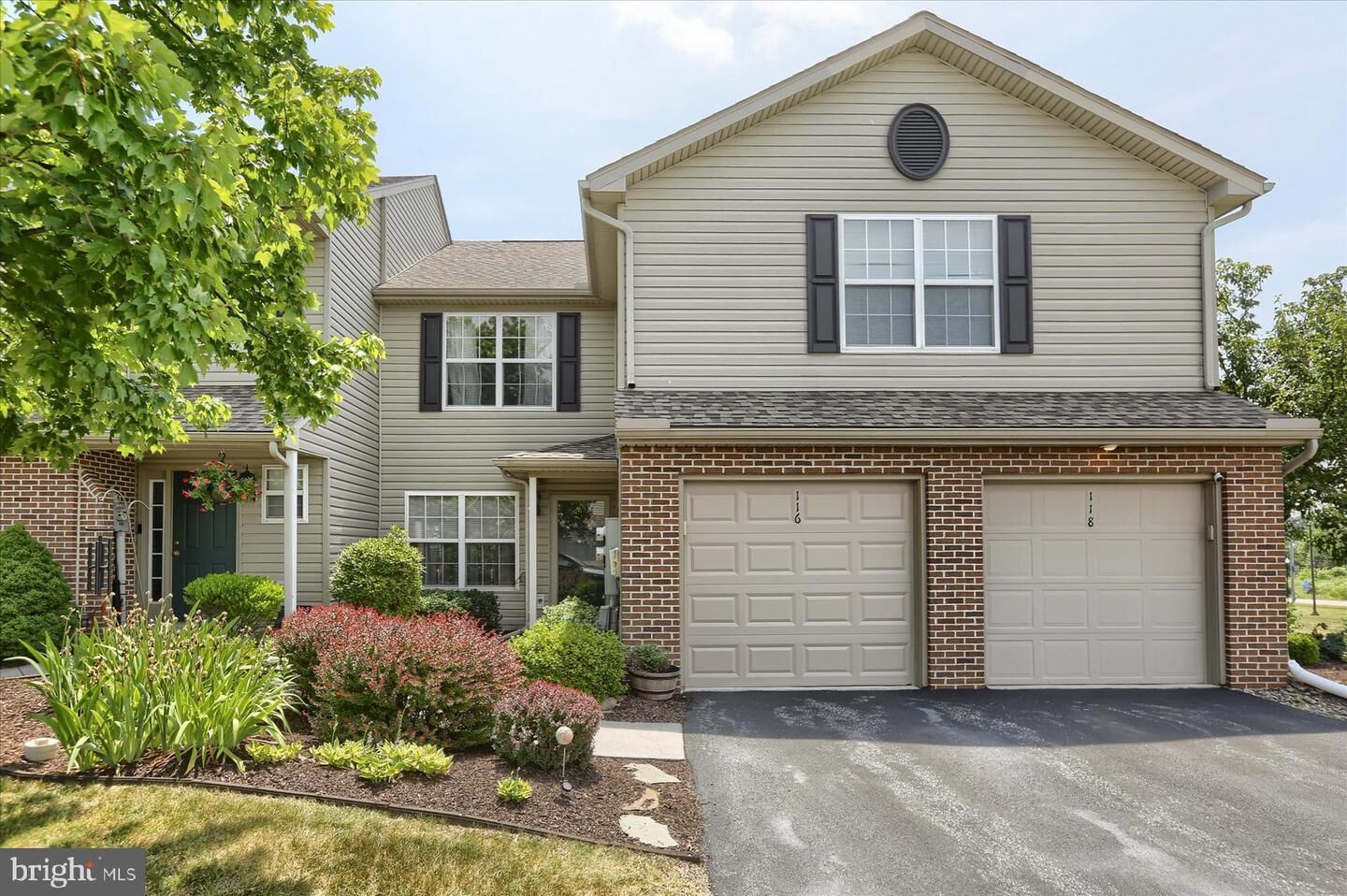 Property Photo: 116 Hawk Court PA 17036